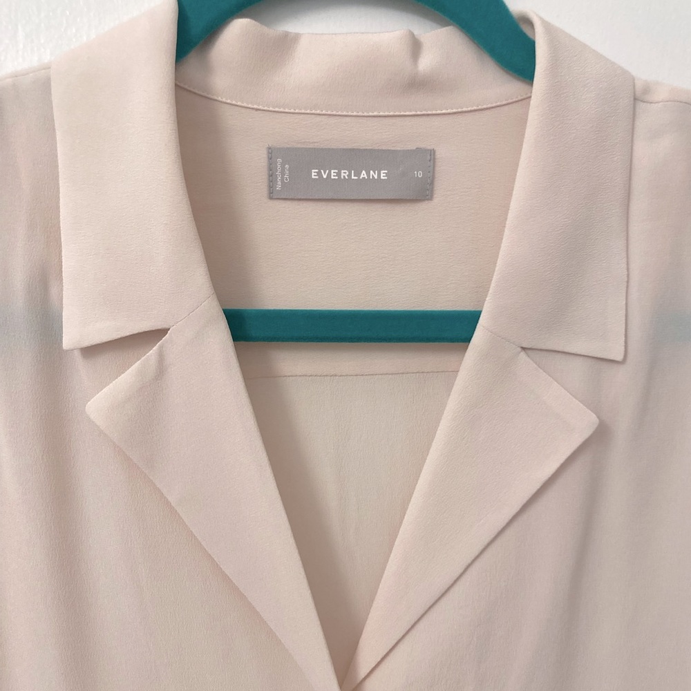 NWOT - Everlane silk notch collar short sleeve shirt
